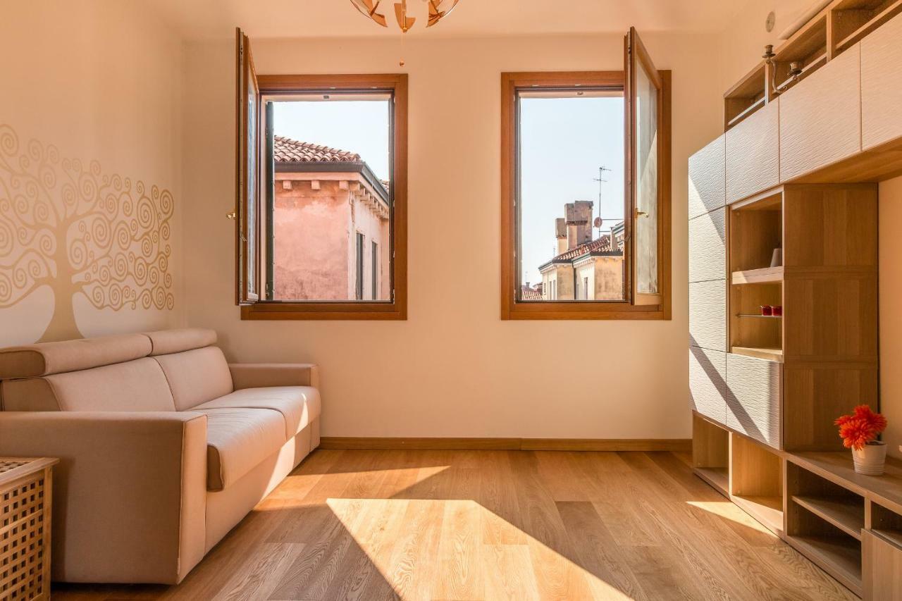 Sunny Nest Canal View In Chic Movida Appartement Venise
