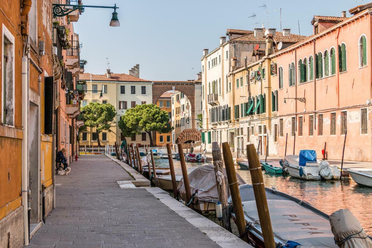 Sunny Nest Canal View In Chic Movida Venise