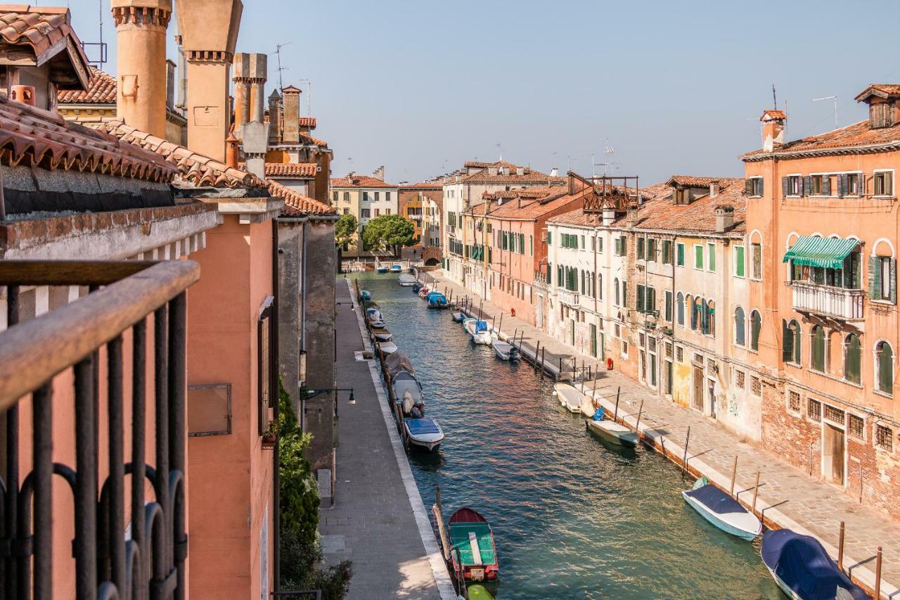Appartement Sunny Nest Canal View In Chic Movida Venise
