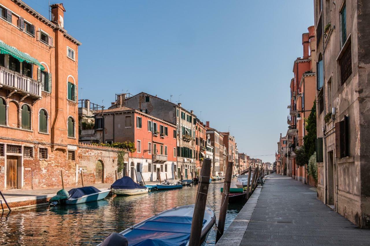 Sunny Nest Canal View In Chic Movida Venise